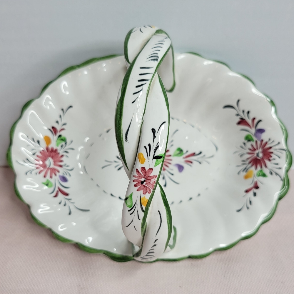 Hand painted RCCL ceramic basket, Portugal Signed Multicolor - Picture 10 of 13